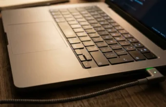 Charging a phone with a USB-C laptop charger